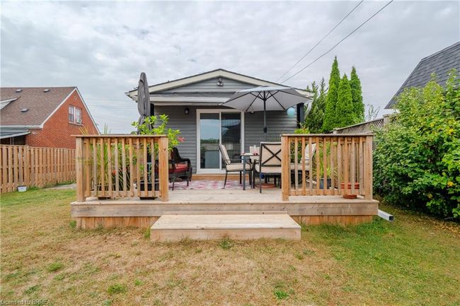 131 Morrell St, House other with 3 bedrooms, 2 bathrooms and 4 parking in Brantford ON | Image 26