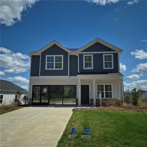 4736 Bell West Dr, Kernersville, NC, 27284-9301 | Card Image