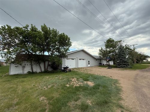 608 1st Street, Hingham, MT, 59528 | Card Image
