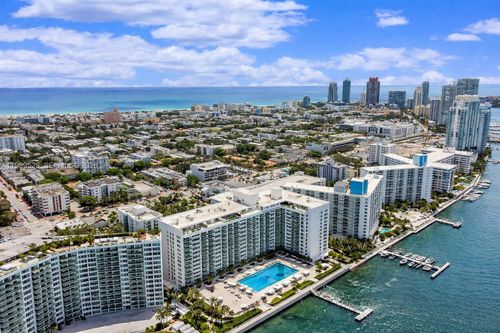 a-1000 West Ave, Miami Beach, FL, 33139-4759 | Card Image