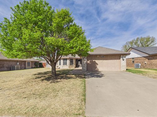1621 N Christy St, Pampa, TX, 79065-3910 | Card Image