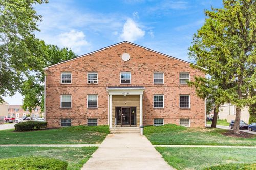 20-3f-4714 Tarryton Ct S, Columbus, OH, 43228-1549 | Card Image