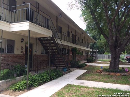 apt-1b-2500 Avenue, Hondo, TX, 78861-2936 | Card Image