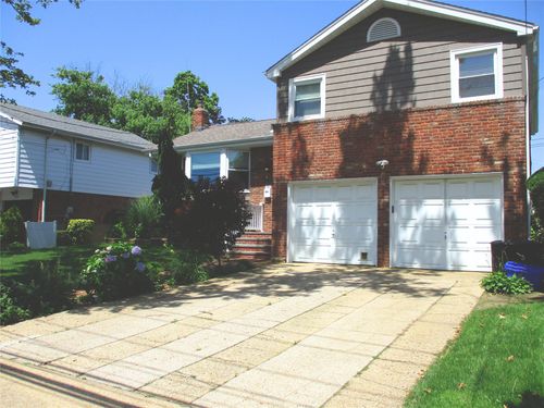 3281 Milburn Ave, Baldwin, NY, 11510-5134 | Card Image