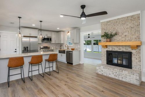 79 11th St, SHALIMAR, FL, 32579-1542 | Card Image