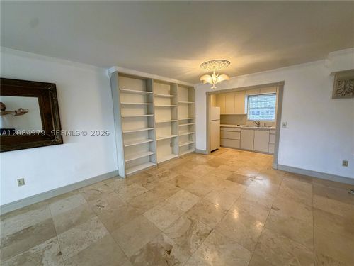 f204-7550 Sw 82nd St, Miami, FL, 33143-7331 | Card Image