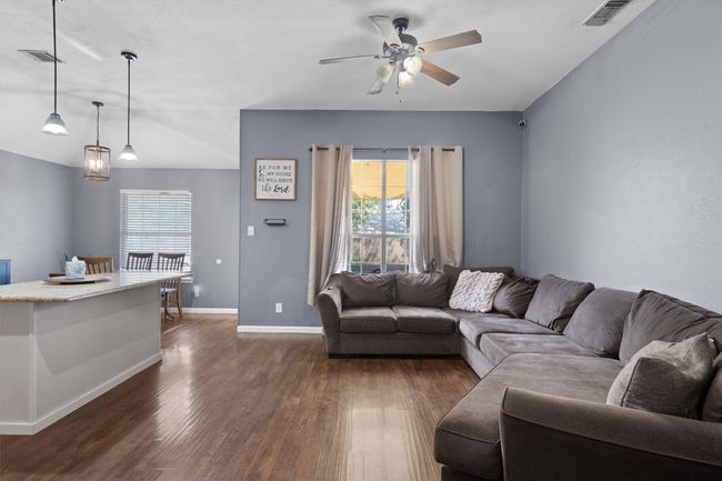 Living area | Image 4