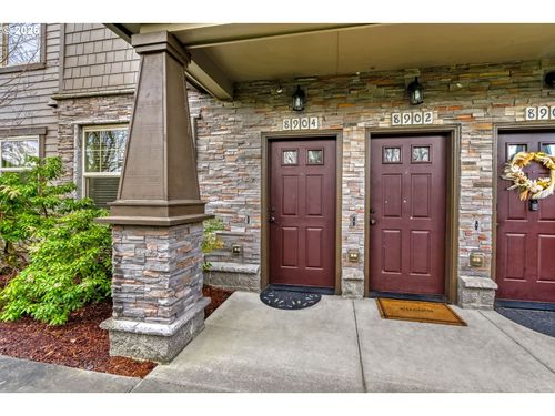8904 Ne Brentford Way, Hillsboro, OR, 97006-9229 | Card Image