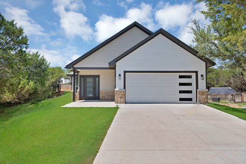 5021 Enchanted Ct, Granbury, TX, 76048-6591 | Card Image