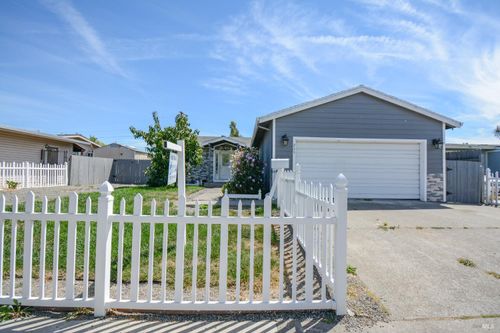 215 Rome Drive, Vallejo, CA, 94589 | Card Image