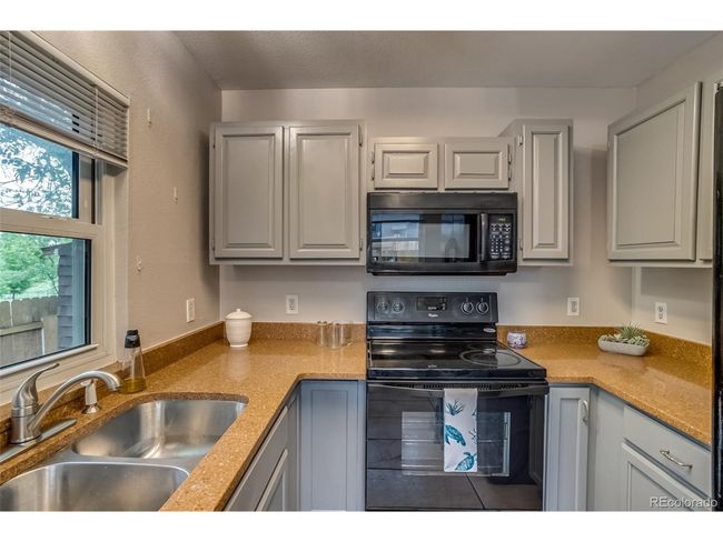 999 Osceola St, Home with 3 bedrooms, 2 bathrooms and null parking in Denver CO | Image 8