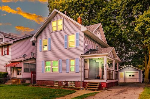 970 Bay St, Rochester, NY, 14609-4821 | Card Image