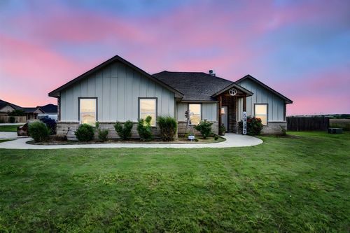 100 Joyce St, Whitney, TX, 76692-2200 | Card Image