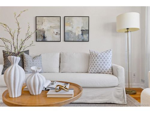 1357 S Grant St, Denver, CO, 80210-2218 | Card Image