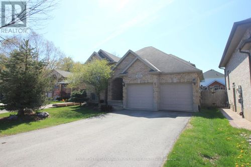 1873 Kyle Crt, London, ON, N6G0A6 | Card Image