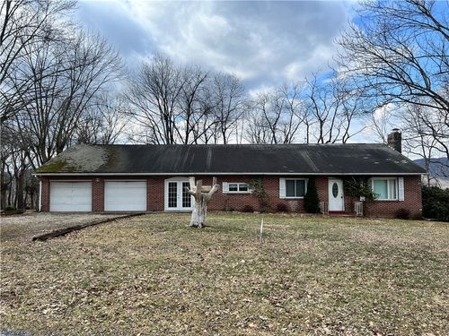610 Olive St, Seward, PA, 15954-3014 | Card Image