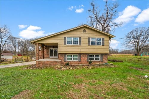 2974 Schotten Rd, Hubbard, OH, 44425-9742 | Card Image