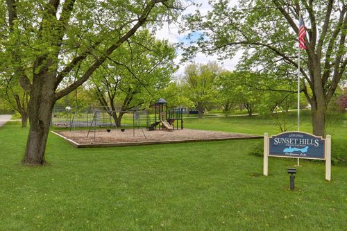 lt18-Lt17 Forest Drive Drive, GENEVA, WI, 53147 | Card Image