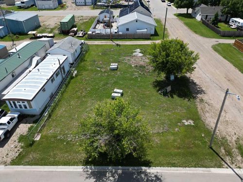 {{alt}} | Card Image