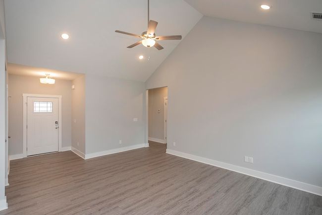 302 Fieldstone Ln, House other with 4 bedrooms, 2 bathrooms and 4 parking in Springfield TN | Image 8