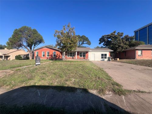 3215 Pine Avenue, Waco, TX, 76708 | Card Image