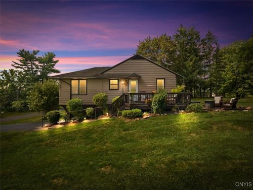 5203 North St, Vernon, NY, 13476-3820 | Card Image