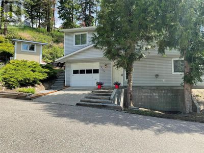 3120 Highland Park Crt, House other with 3 bedrooms, 2 bathrooms and 2 parking in Armstrong BC | Image 1