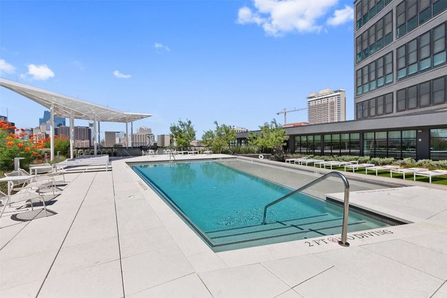 Rooftop Pool Deck with Skyline Views | Image 28