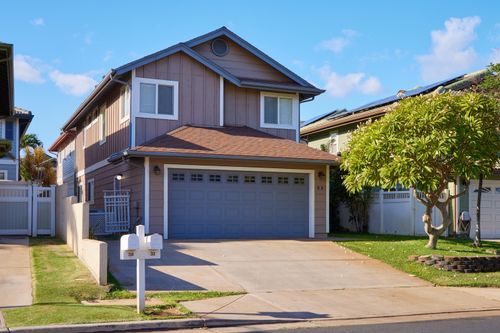 32 E Makahehi Pl, Kahului, HI, 96732 | Card Image