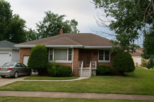 18158 Lange St, Lansing, IL, 60438-2470 | Card Image