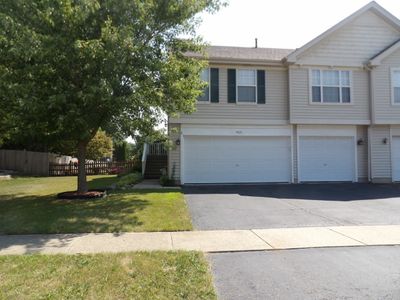 403 Gloria Lane, Home with 3 bedrooms, 2 bathrooms and 3 parking in Oswego IL | Image 1