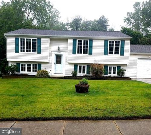 13591 Rush Dr, WOODBRIDGE, VA, 22192-4329 | Card Image