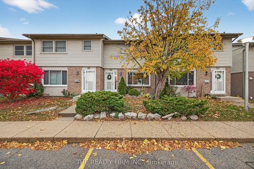 96-690 Little Grey St, London, ON, N5Z4M9 | Card Image