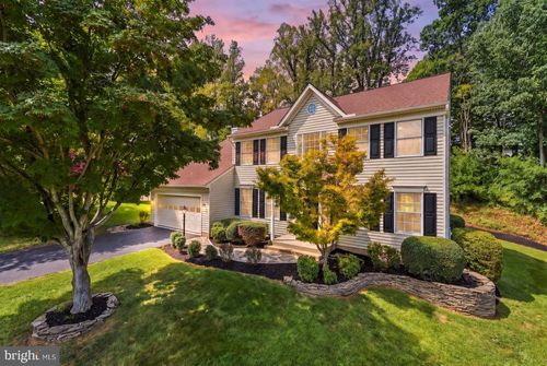 2038 Hanson Ln, WOODBRIDGE, VA, 22191-4545 | Card Image