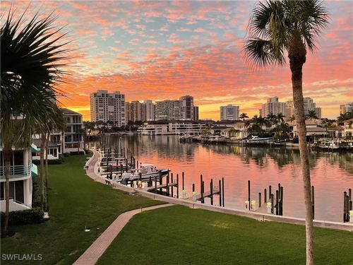 1-134-355 Park Shore Dr, NAPLES, FL, 34103-2617 | Card Image