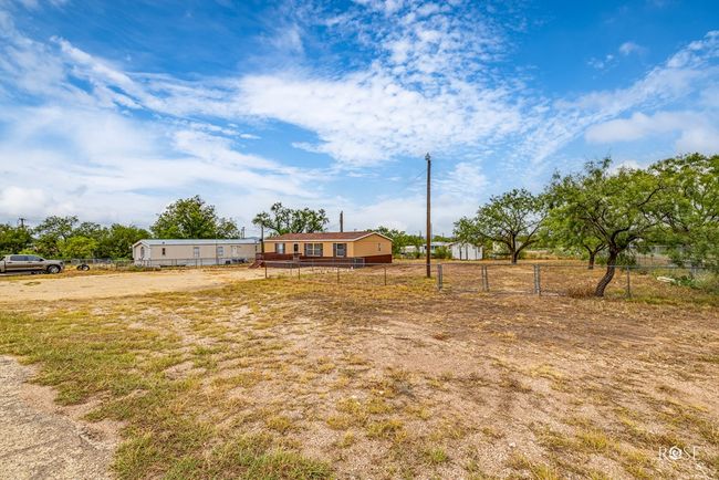 11601 Marshall St, House other with 3 bedrooms, 2 bathrooms and null parking in Carlsbad TX | Image 7