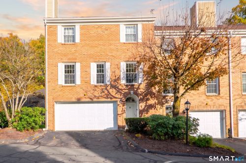 82 Kingswood Drive, Bethel, CT, 06801 | Card Image
