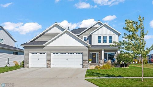 3755 Houkom Dr E, West Fargo, ND, 58078-4822 | Card Image