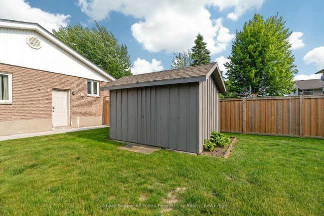305 Warren St, House other with 4 bedrooms, 2 bathrooms and 4 parking in Goderich ON | Image 37