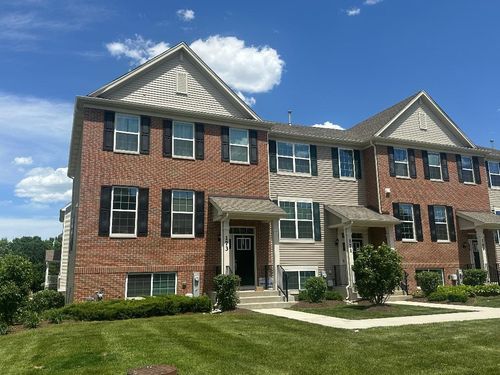 173 Lakeshore Dr, Oswego, IL, 60543-5107 | Card Image