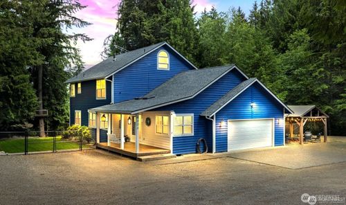 8006 Chalet Ln Nw, Seabeck, WA, 98380-9738 | Card Image