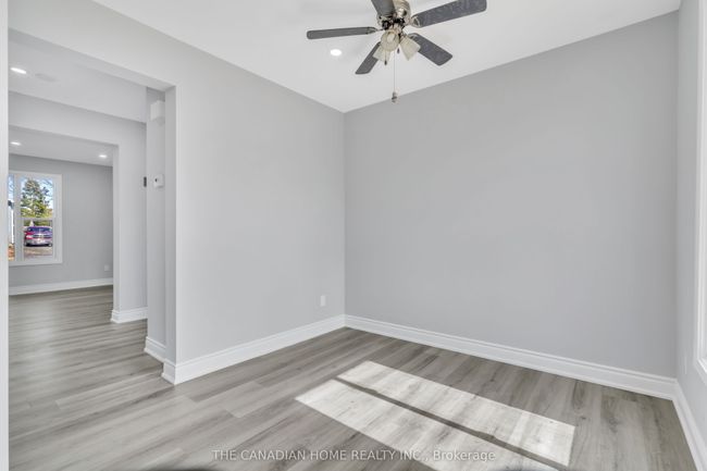 6596 Harmony Ave, House attached with 4 bedrooms, 2 bathrooms and 3 parking in Niagara Falls ON | Image 20