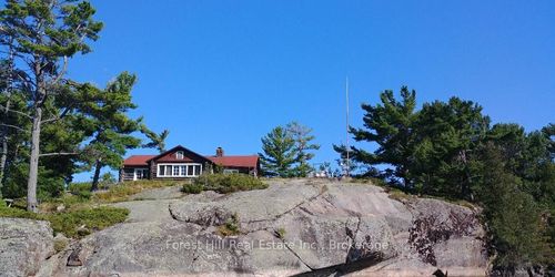 1 Cash Island D328 Island, Parry Sound Remote Area, ON, P0G0A2 | Card Image