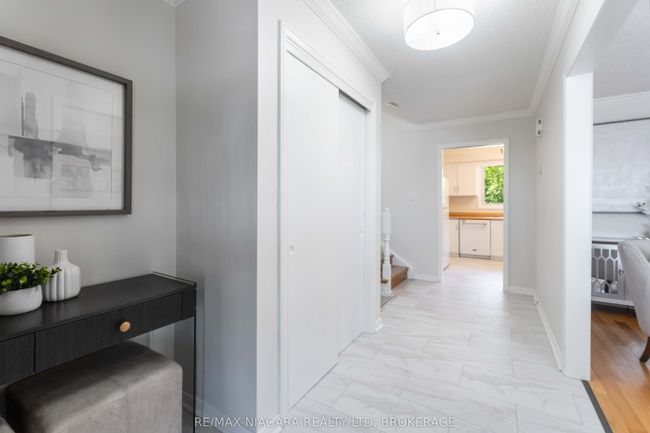 3555 Rapids View Dr, House other with 3 bedrooms, 2 bathrooms and 4 parking in Niagara Falls ON | Image 6