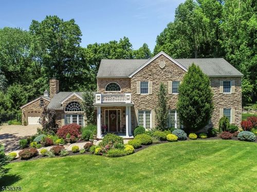 4 Dogwood Dr, Morristown, NJ, 07960-3310 | Card Image