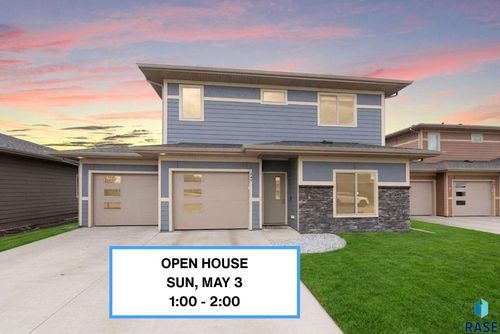 647 S Russet Cir, Sioux Falls, SD, 57108 | Card Image