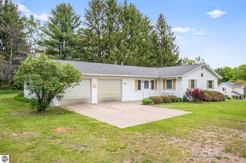 11888 Hickin Road, Rapid City, MI, 49676 | Card Image