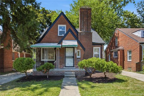 16853 Lindsay St, Detroit, MI, 48235-3312 | Card Image