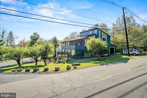 2117 Rosemont Dr, Tobyhanna, PA, 18466-3606 | Card Image