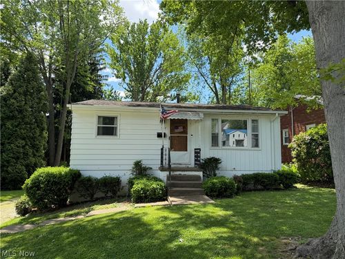 307 W 9th St, Salem, OH, 44460-1555 | Card Image